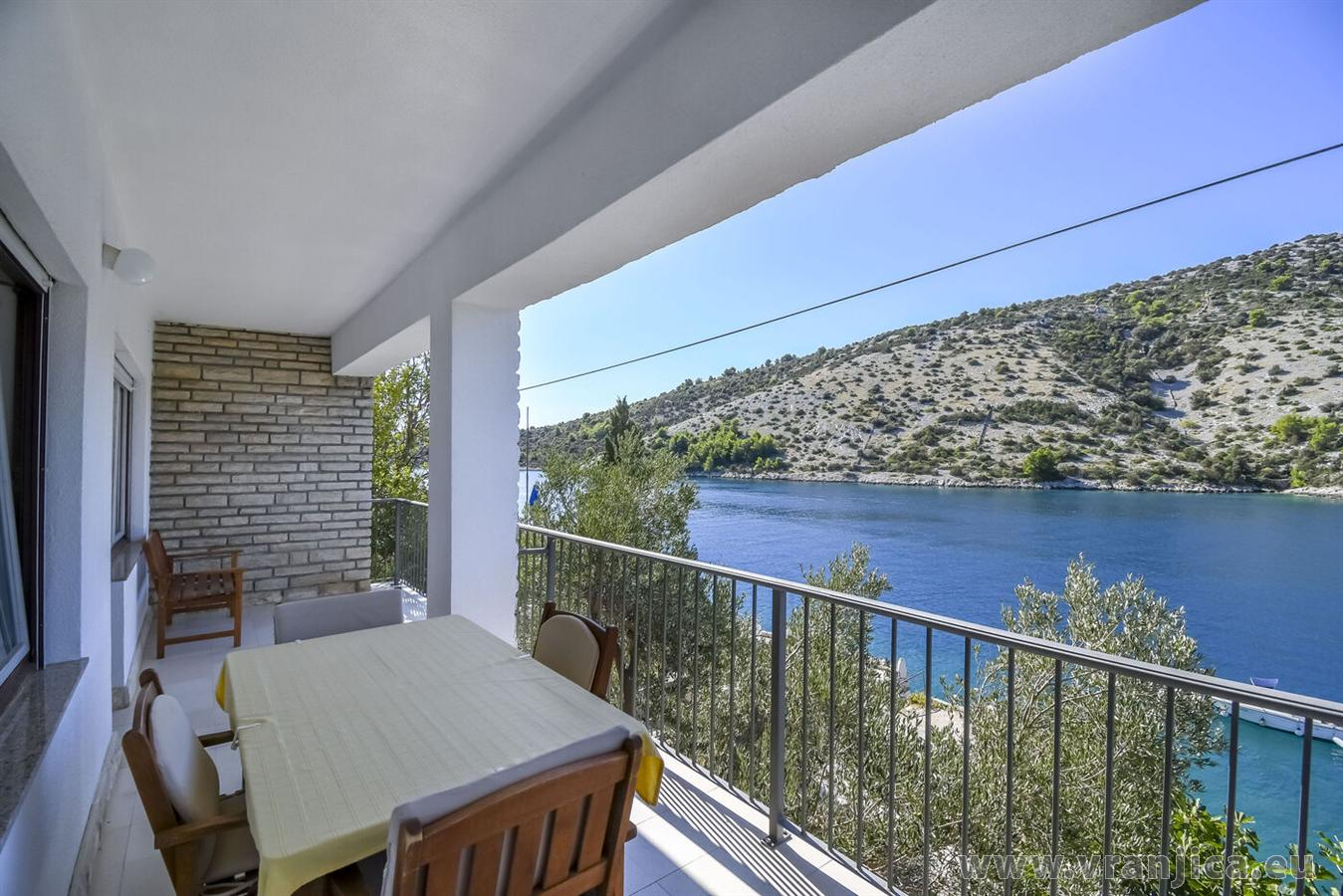 Chorvatcko Apartmán IVAN - VINIŠČE AP3 (2+1) AP1 (7)