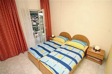 Chorvatcko Apartmán VINKO AP1 (6) Pokoj P2 (2)